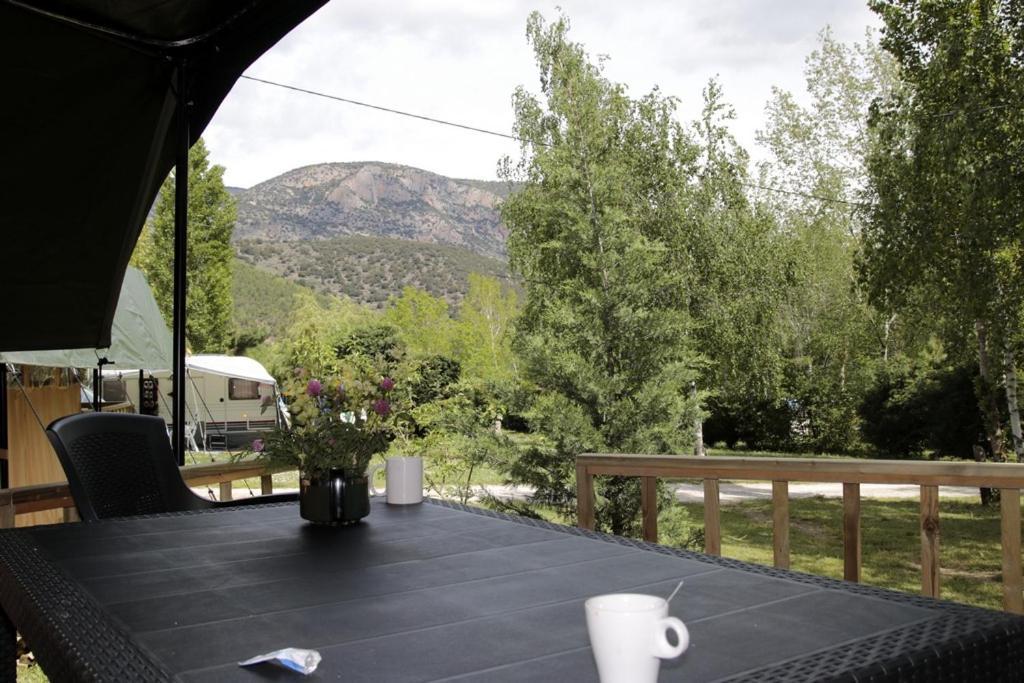 Camping Le Rotja Fuilla Ngoại thất bức ảnh